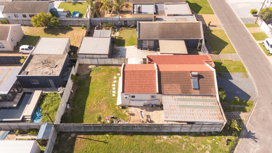 3 Bedroom Property for Sale in Peerless Park North Western Cape